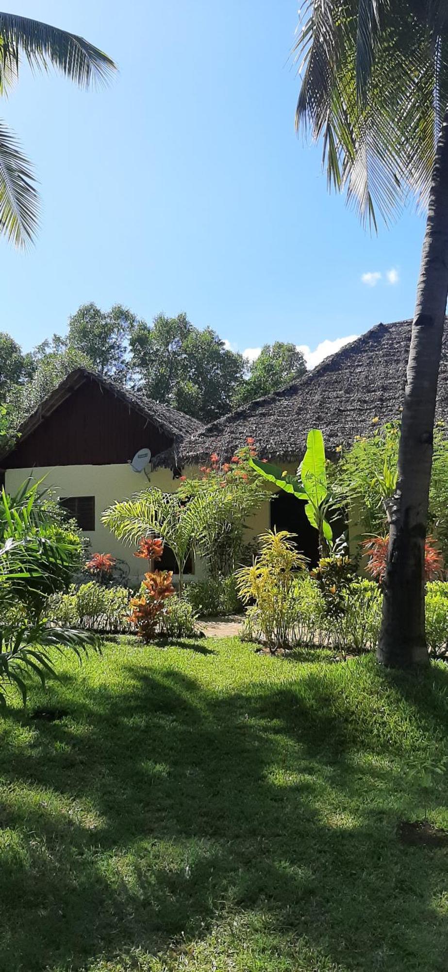 Le Moya Beach Nosy-Be Bagian luar foto